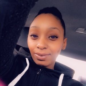 Meet your Posher, Kassandra